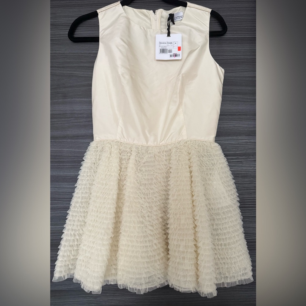 Red Valentino  Cream Sleeveless top